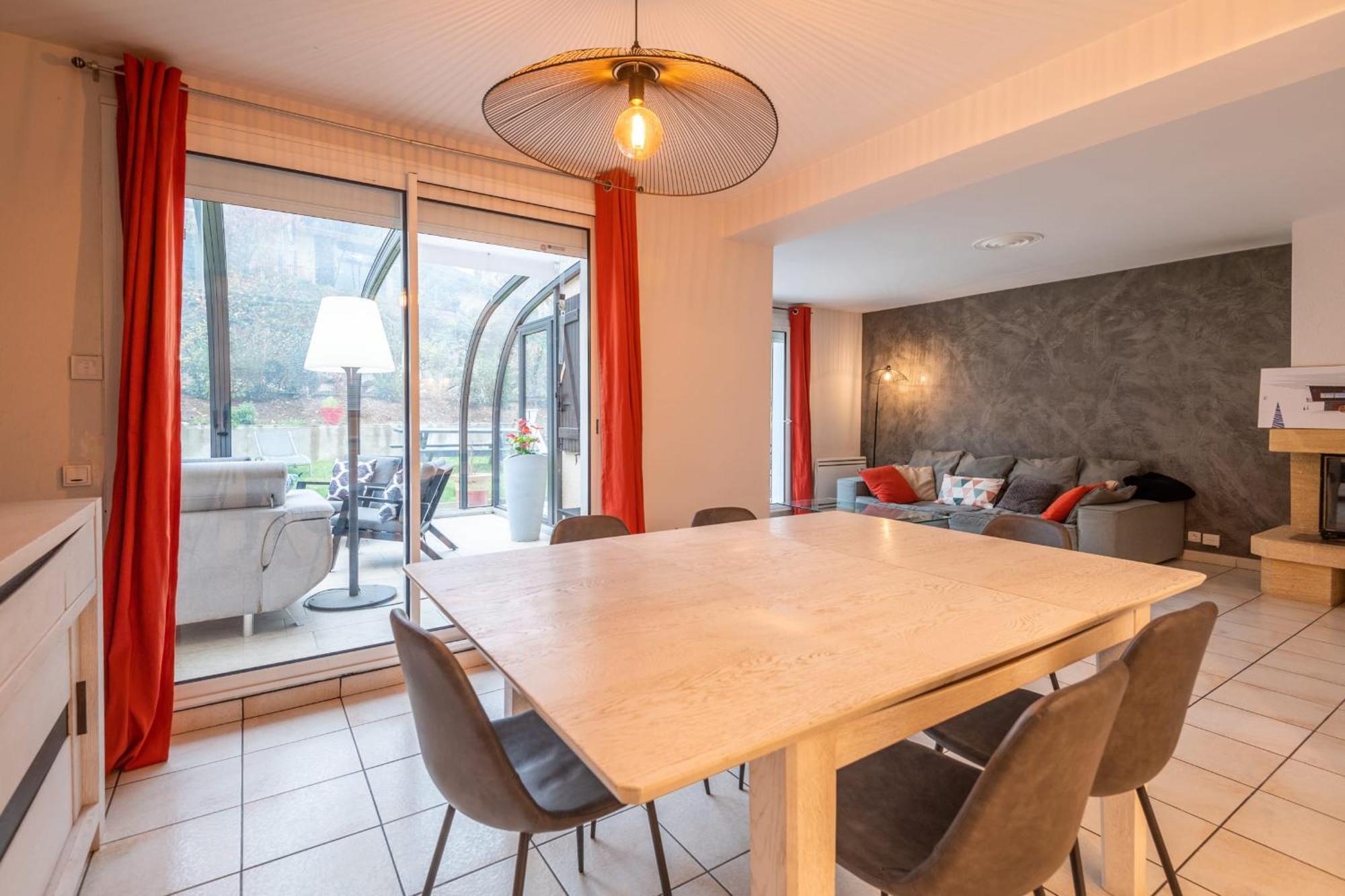 Вилла Alpiloc - Town House With Garden And Winter Lounge Анси Экстерьер фото