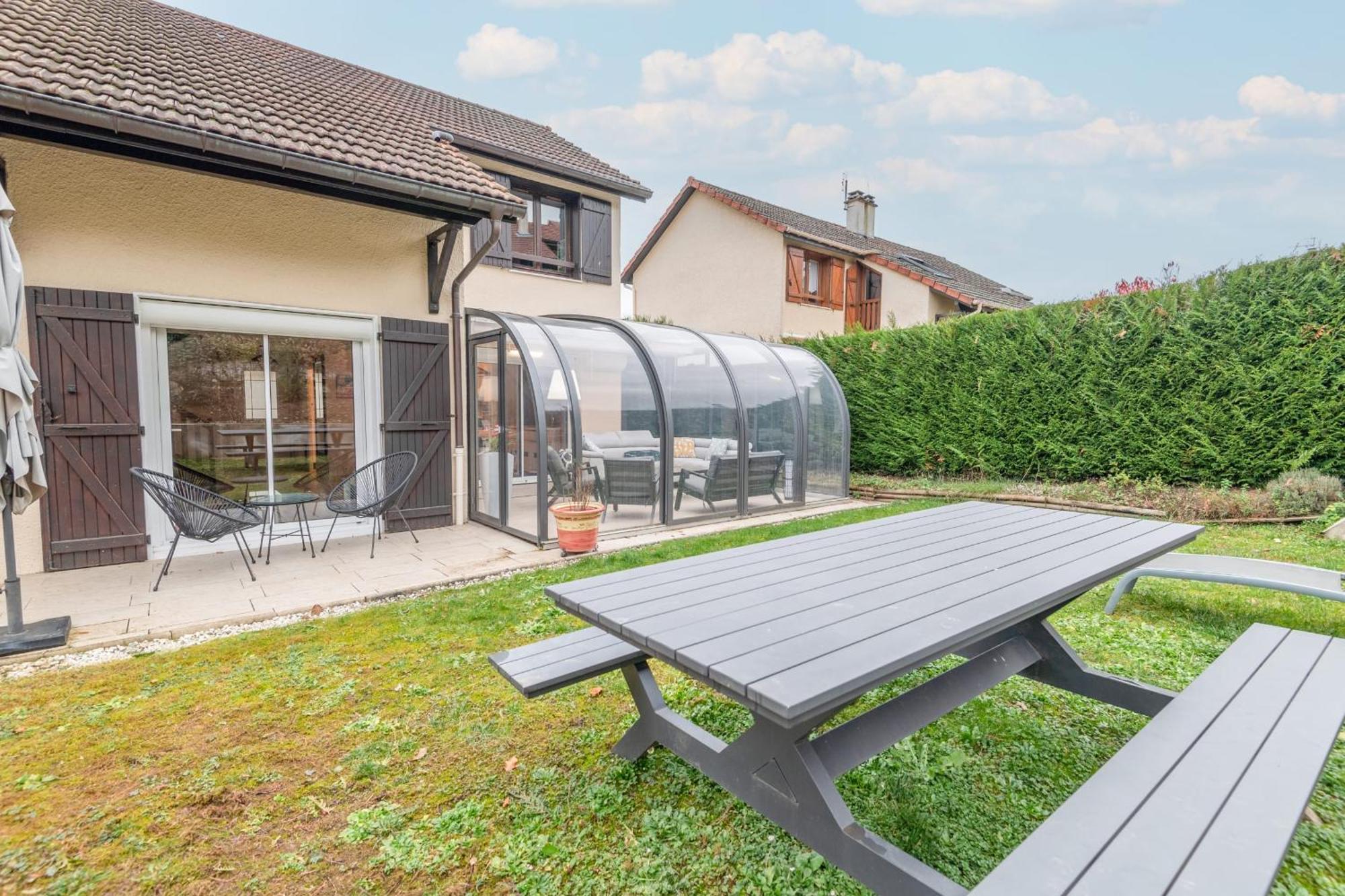 Вилла Alpiloc - Town House With Garden And Winter Lounge Анси Экстерьер фото